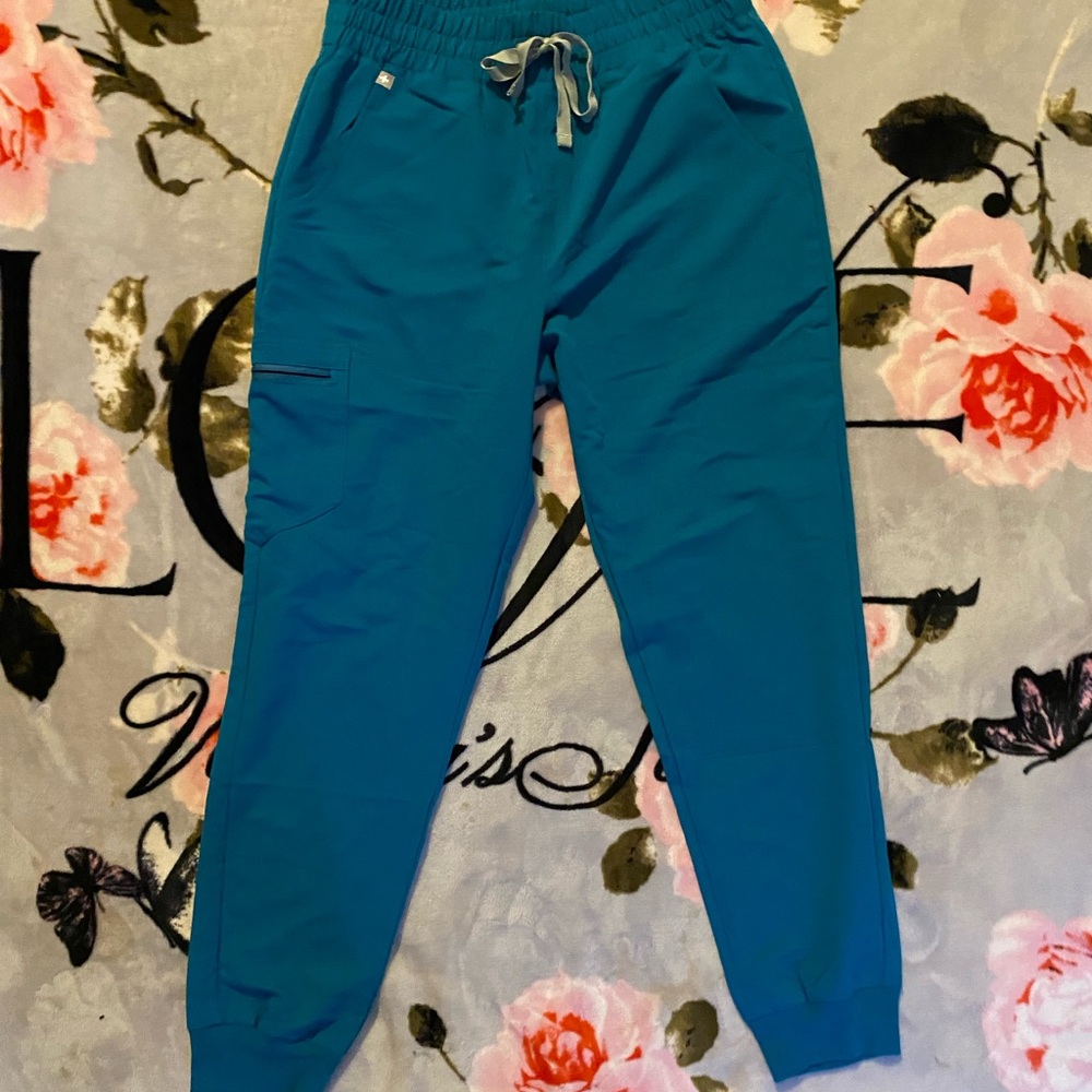 Fig scrub pants